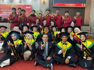 Pendidikan Bahasa dan Sastra Daerah (PBSD) Univet Bantara Resmi Mewisuda 19 Mahasiswa, 9 Raih Predikat Cumlaude